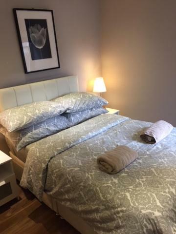 Stunning 2 Bed Flat Shepherds Bush Lägenhet London Exteriör bild